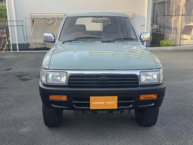 Toyota Hilux Surf 2