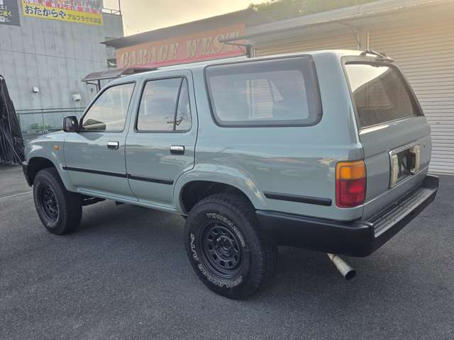 Toyota Hilux Surf 5