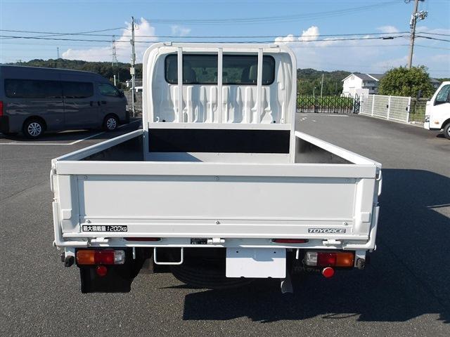 Toyota Toyoace 6