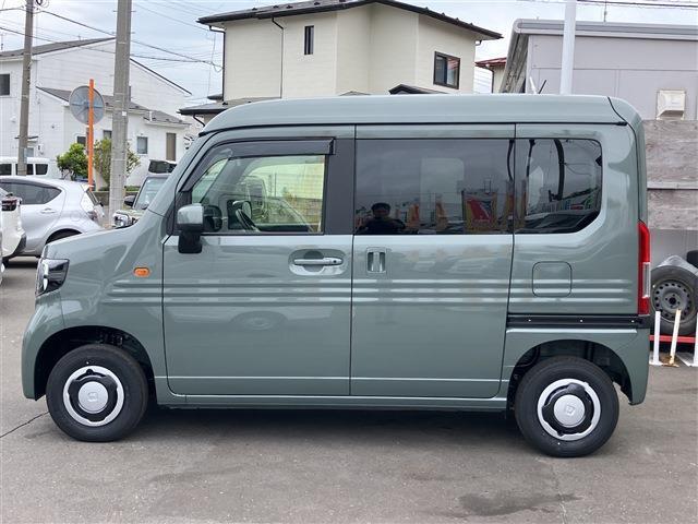 Honda N-VAN 8