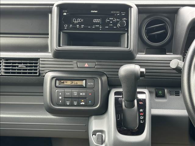 Honda N-VAN 10