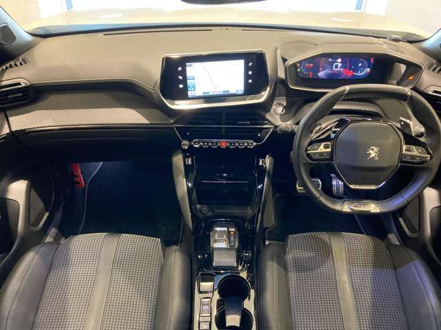 Peugeot SUV 2008 3