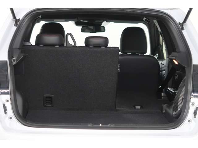 Mitsubishi RVR 7