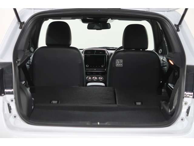 Mitsubishi RVR 8