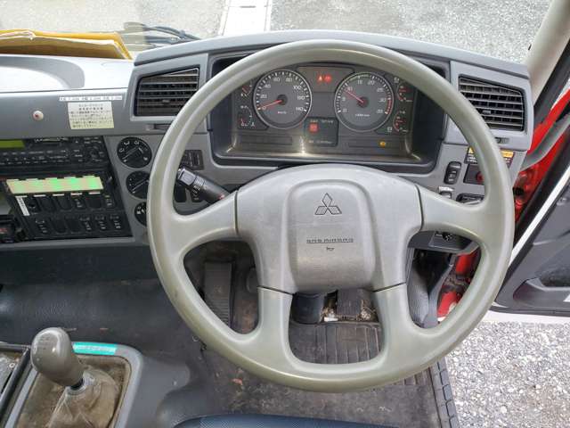Mitsubishi Fuso Fighter 12