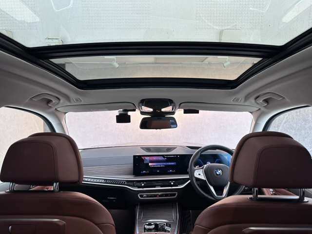 BMW X7 11