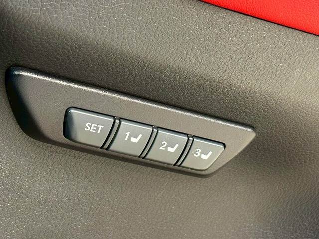 Lexus NX 7