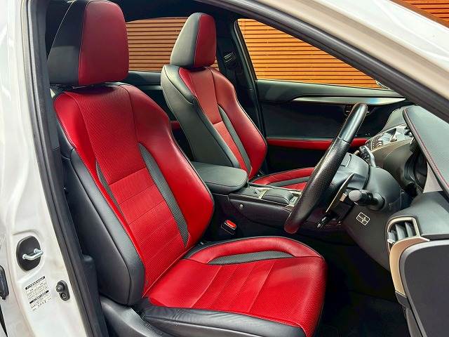 Lexus NX 8