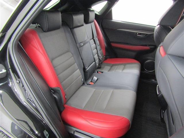 Lexus NX 8