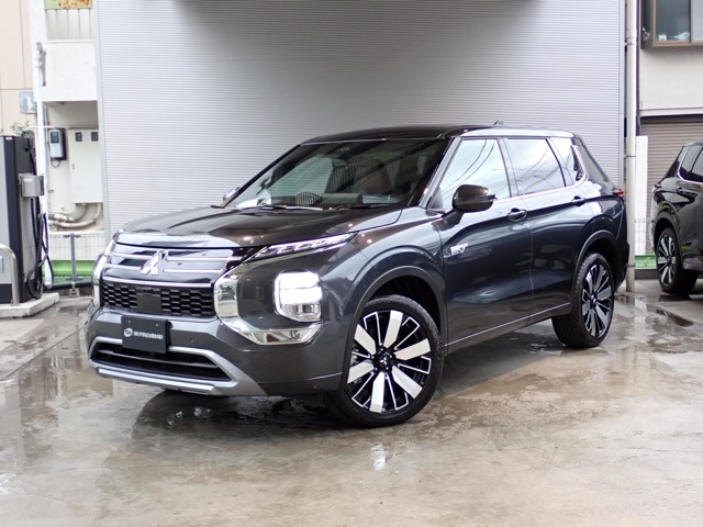 Mitsubishi Outlander 4