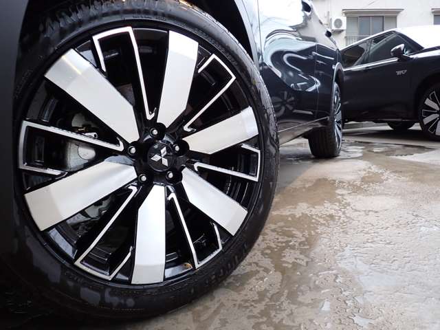 Mitsubishi Outlander 7