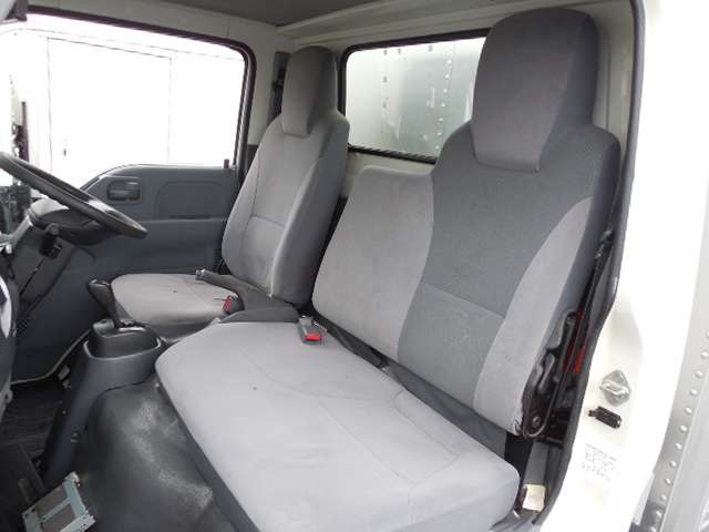 Isuzu Elf 10