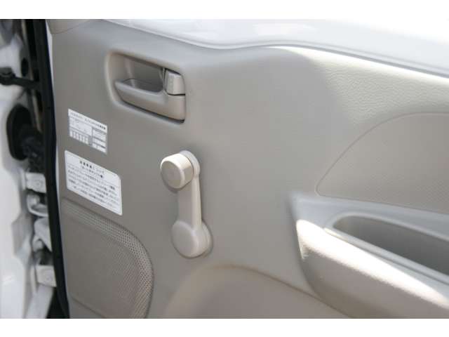 Nissan NV100 Clipper 11