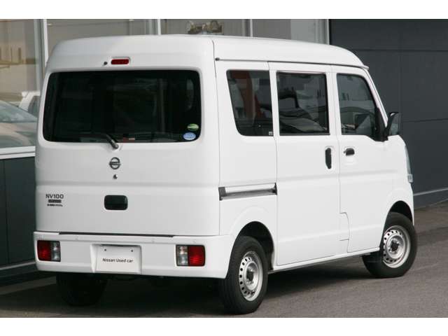 Nissan NV100 Clipper 2