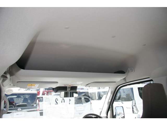Nissan NV100 Clipper 6