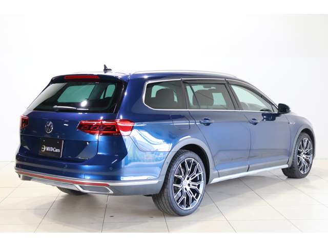 Volkswagen Passat Alltrack 2