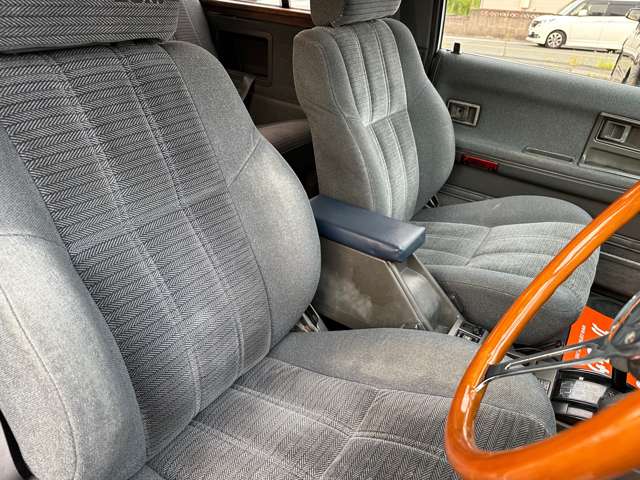 Toyota Hilux Surf 12