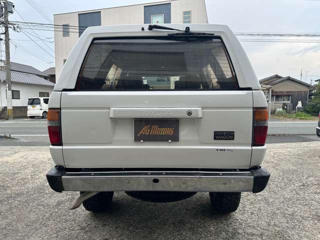 Toyota Hilux Surf 4