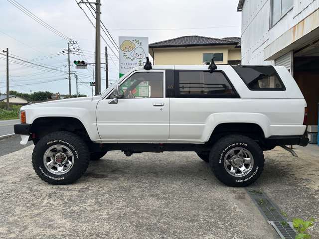 Toyota Hilux Surf 6