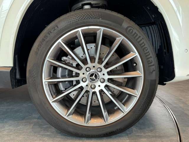 Mercedes-Benz GLE 9