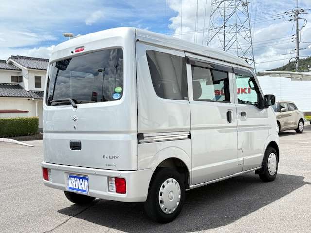 Suzuki Every 12