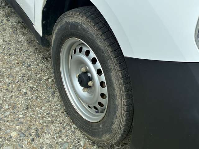 Nissan NV150 AD 5