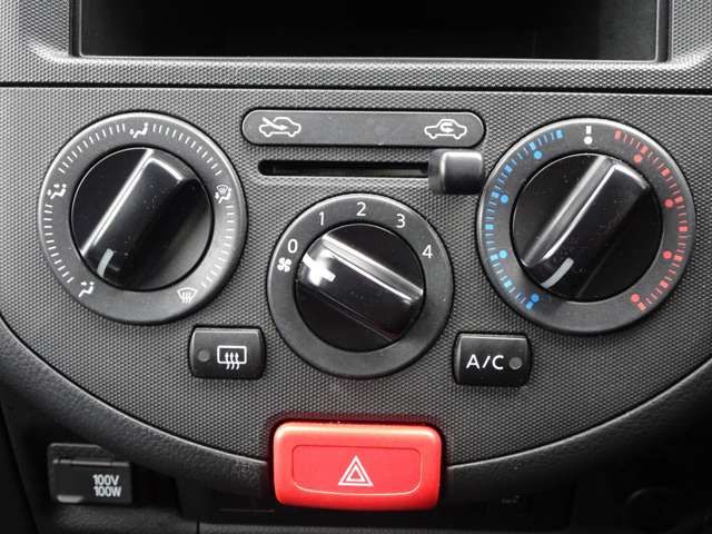 Nissan AD 11