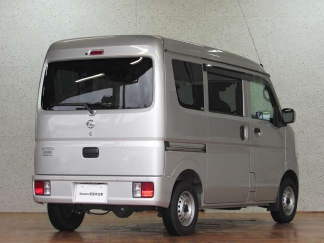 Nissan NV100 Clipper 2