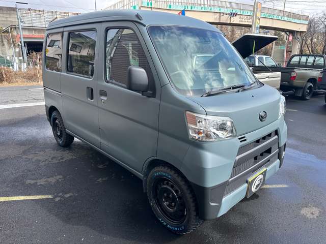 Daihatsu Hijet Cargo 3