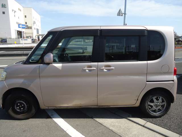 Daihatsu Tanto 5