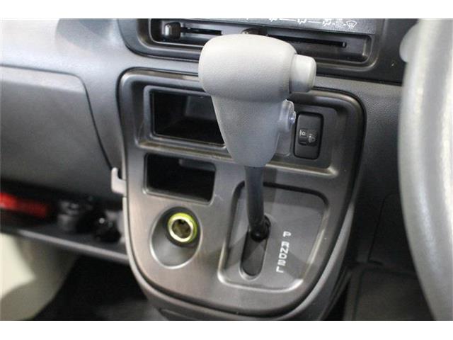 Daihatsu Hijet Deck Van 7