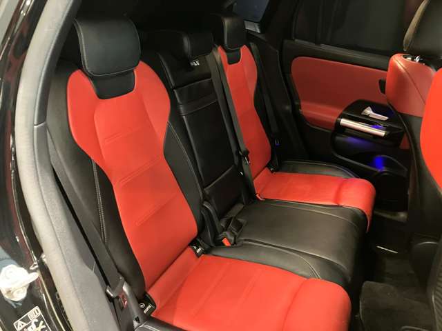 Mercedes-Benz GLA-Class 9