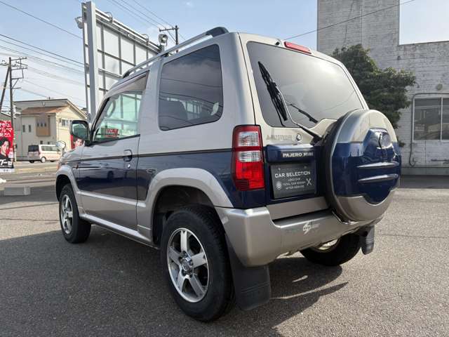 Mitsubishi Pajero Mini 10