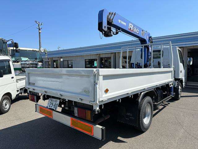 Isuzu Elf 3