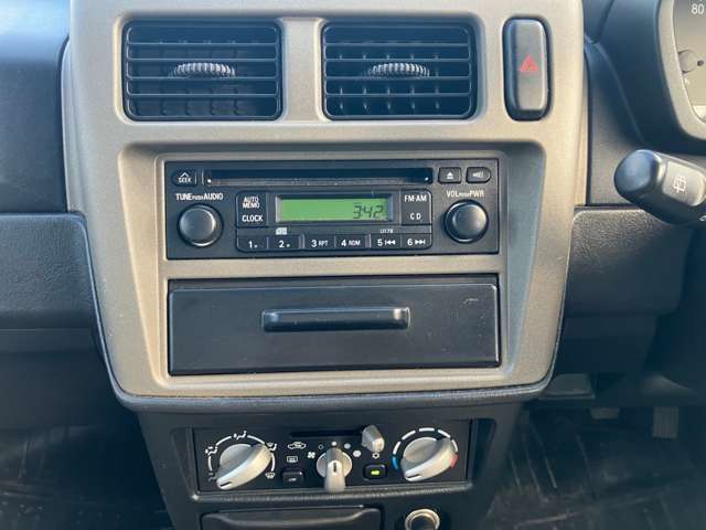 Mitsubishi Pajero Mini 12
