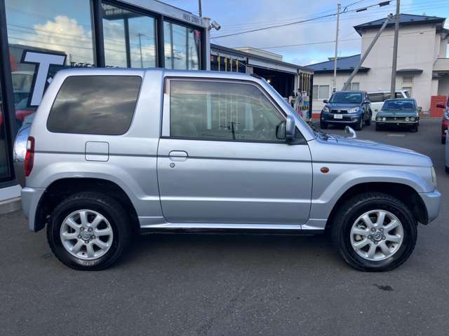 Mitsubishi Pajero Mini 6