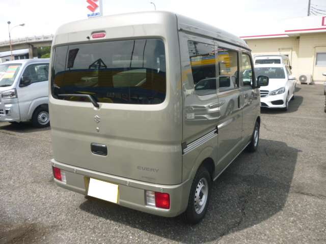 Suzuki Every 3