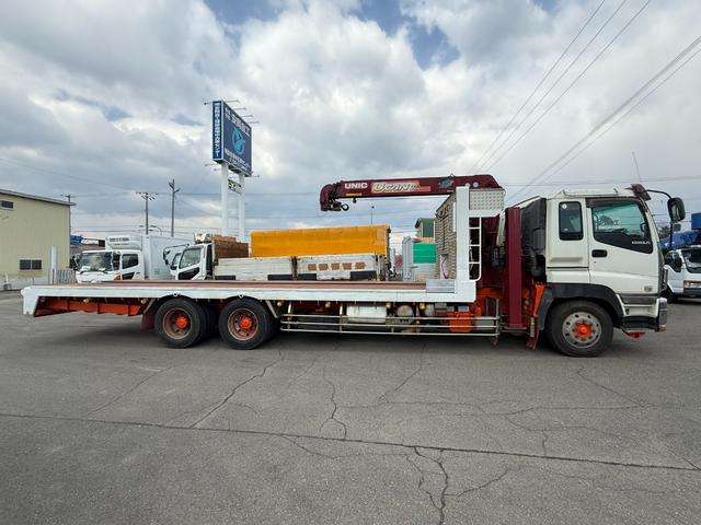 Isuzu Giga 8