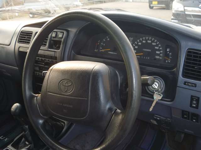 Toyota Hilux Surf 10