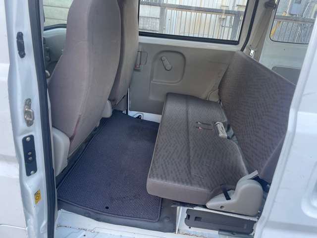 Nissan NV100 Clipper 12