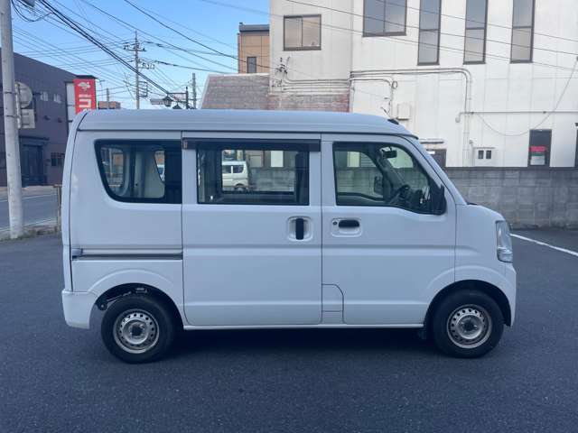 Nissan NV100 Clipper 8