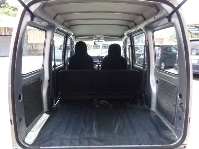 Daihatsu Hijet Cargo 9