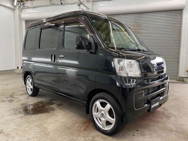 Daihatsu Hijet Cargo 5