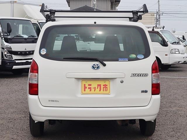 Toyota Succeed Van 6