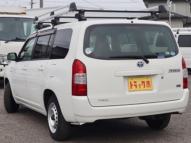 Toyota Succeed Van 7