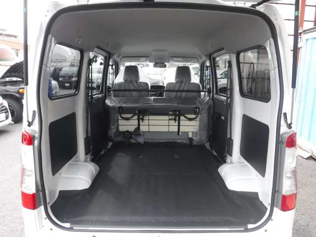 Toyota Town Ace Van 12