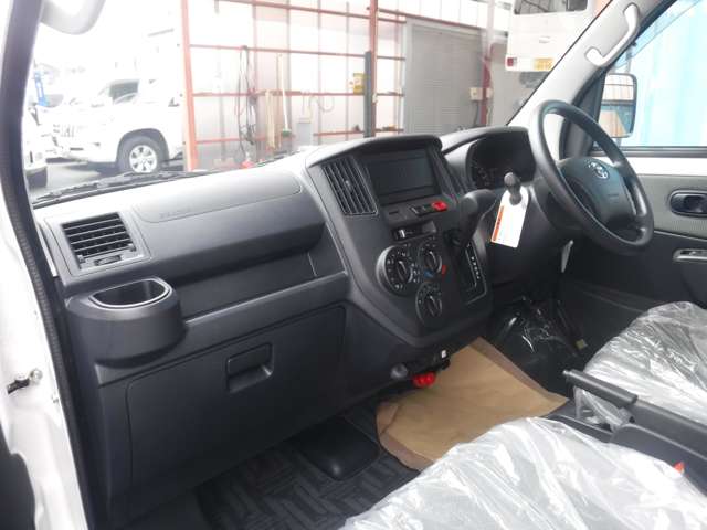 Toyota Town Ace Van 9
