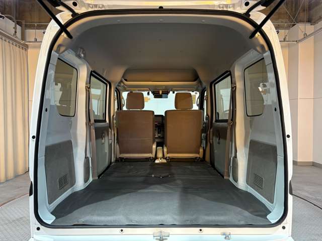 Nissan NV100 Clipper 11