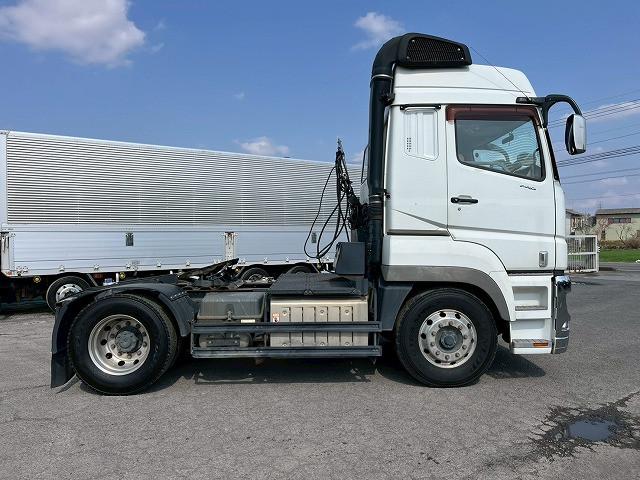 Mitsubishi Fuso Super Great 6