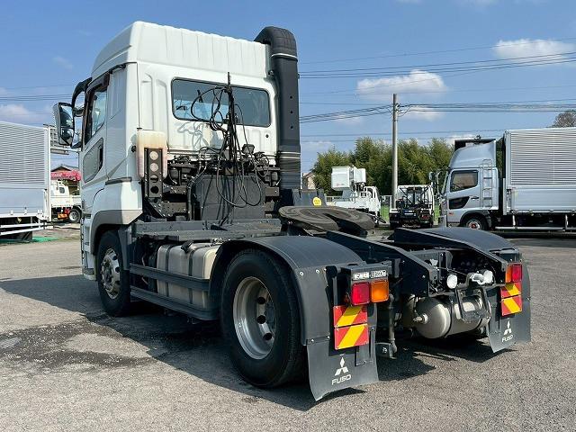 Mitsubishi Fuso Super Great 9